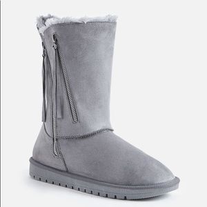 JUNO Cozy grey fuzzy boot